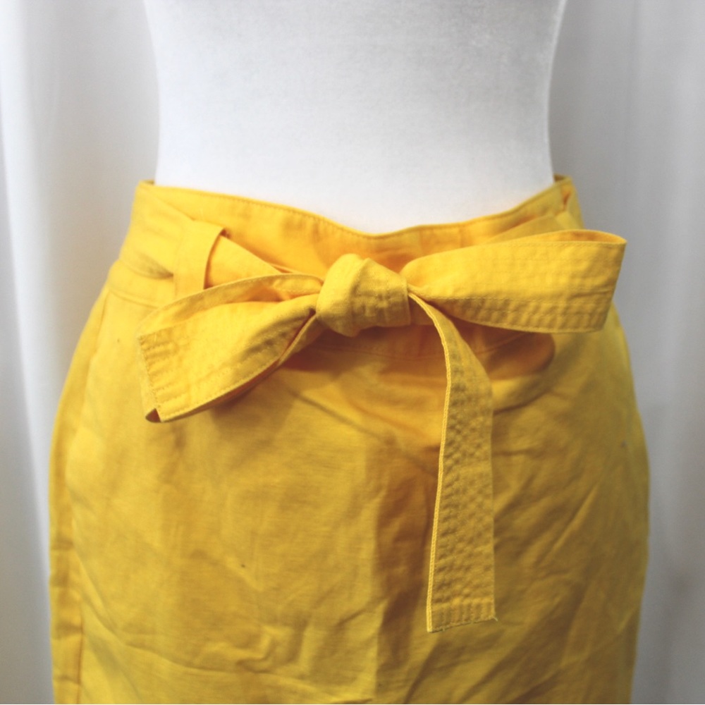 NWT Banana Republic Yellow Skirt With Removable Belt